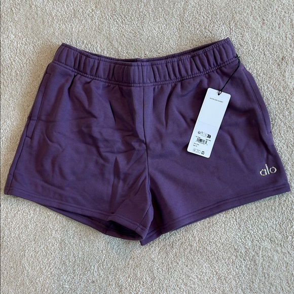 ALO Yoga Accolade Short-NWT!! - Picture 3 of 12